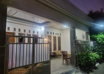 Kopi ki onder membuka layanan dine in, disamping take away. Menyediakan roasted bean dan ground bean, robusta natural.